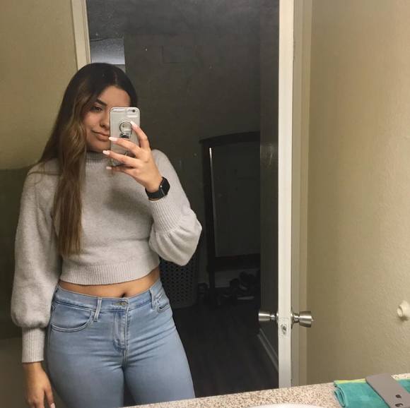 Meet your Posher, Eva - Picture 1 of 1